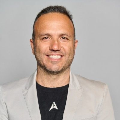 Aksel Bedikyan, Founder & CEO at OhGee Insights